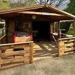 Zecamping 3 Piscine Chauffee Toboggans Pet Friendly Locatif Tv 8 Pers Saucede