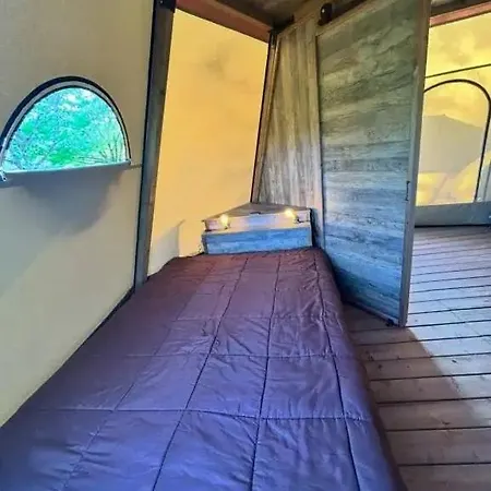 Zecamping 3 Etoiles Piscine Chauffee Toboggans Pet Friendly Locatif Tv 8 Pers Campsite