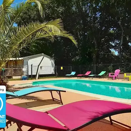 Kamp alanı Zecamping 3 Etoiles Piscine Chauffee Toboggans Pet Friendly Locatif Tv 8 Pers *