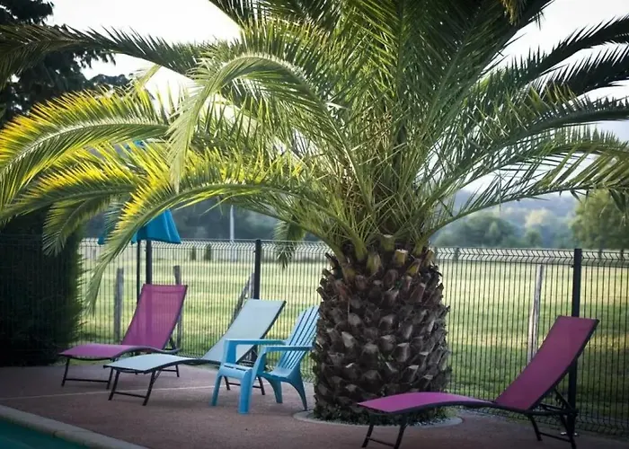 3 Etoiles - Piscine - Ccbeffi Saucede