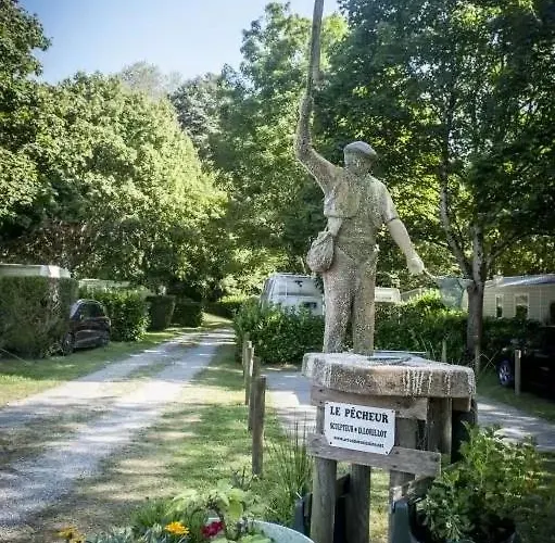 3 Etoiles - Piscine - Ccbeffi * Saucede