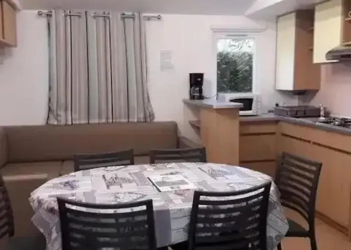 3 Etoiles - Piscine - Ccbeffi *